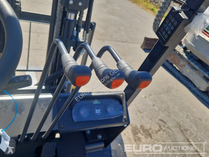 Bobcat D30NXE Forklift