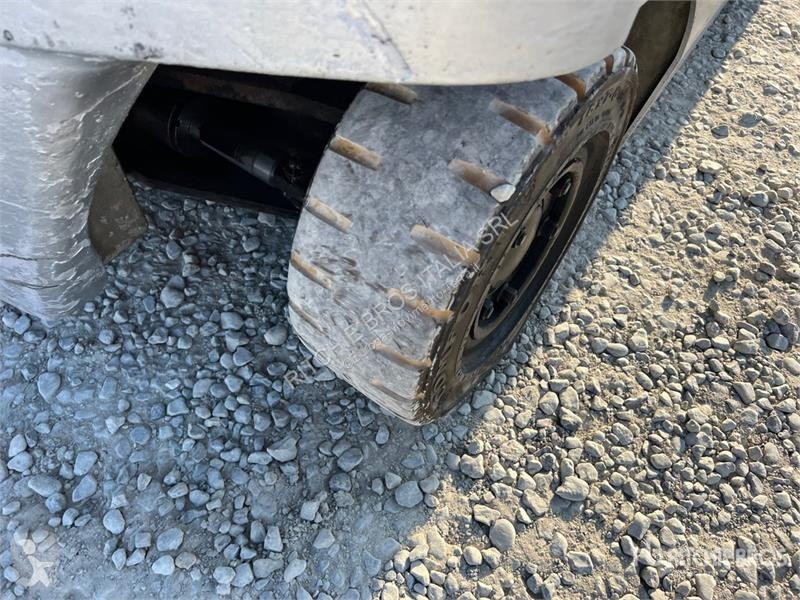 Carretilla elevadora Nissan Q02L25CU 2500 kg...