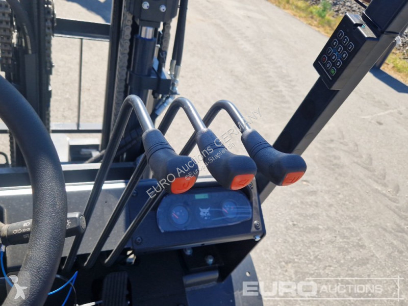 Кар Bobcat D30NXE