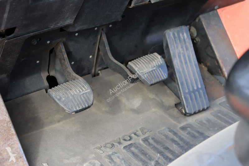 Кар Toyota 42-7FGF25