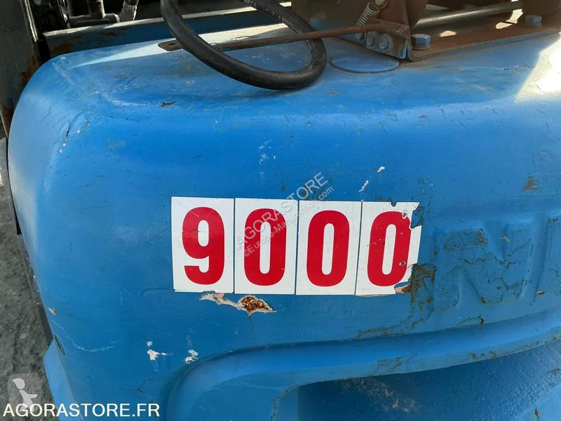 رافعة شوكية Nissan UD02A25PQ - 3F550