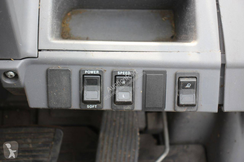 Vysokozdvižný vozík Mitsubishi FG25N