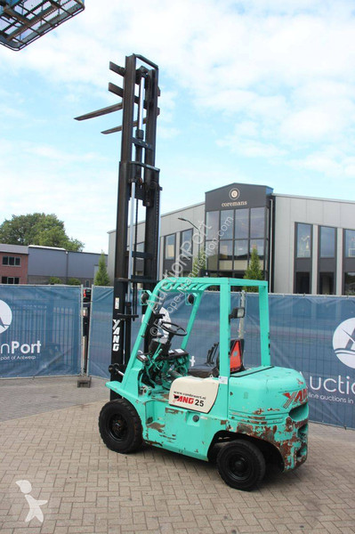 Chariot élévateur Yang FD-