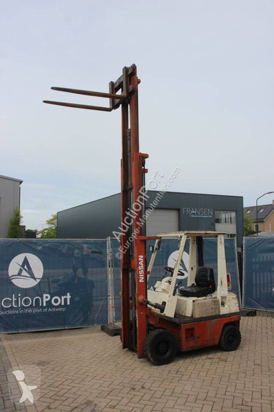 Chariot élévateur Nissan EH01A15U