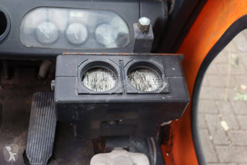 Teleskopický manipulátor Doosan D30S-5