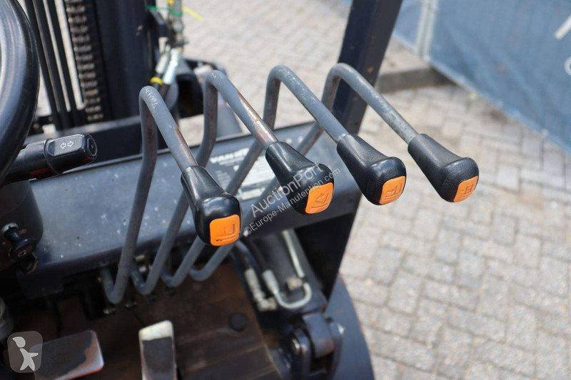 Doosan D25G Forklift