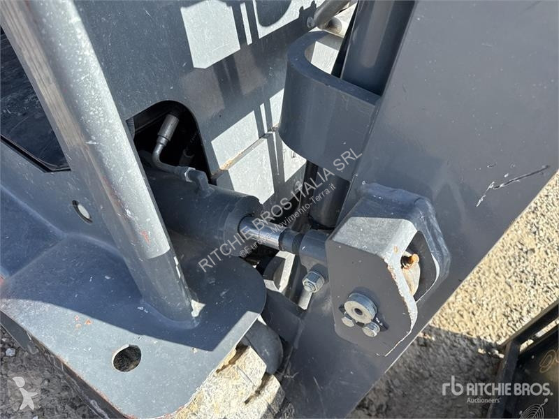 可升降式叉车  Eurocosmec CPD25F8 2500 kg Electric...