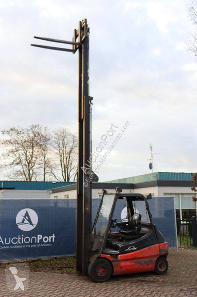 Stivuitor Linde E30/02