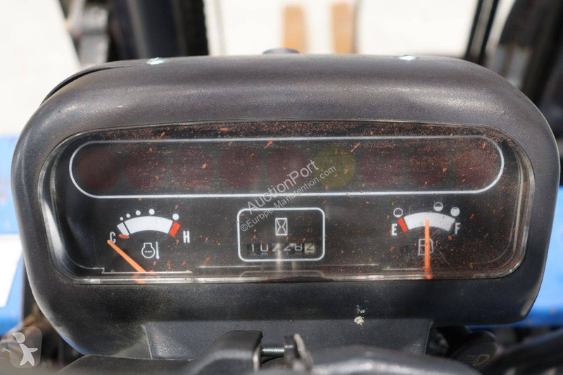 Teleskopický manipulátor Caterpillar DP25K