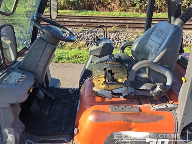 Chariot élévateur Nissan FGD02A300