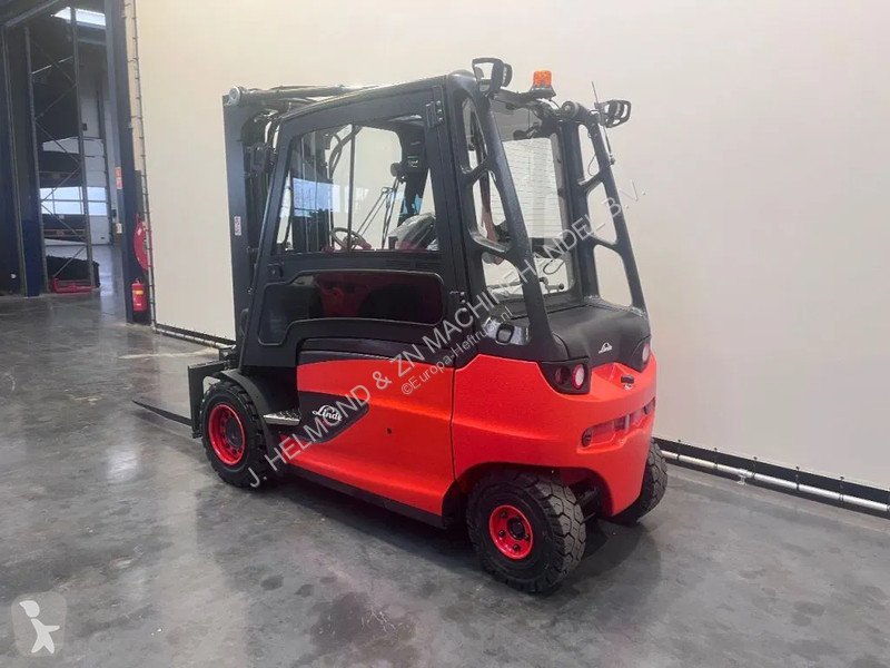 رافعة شوكية Linde 388 E 50 HL-01/600
