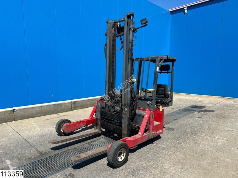 Stivuitor Moffett 20.3 3x3, H 3,90 mtr, 2000 KG