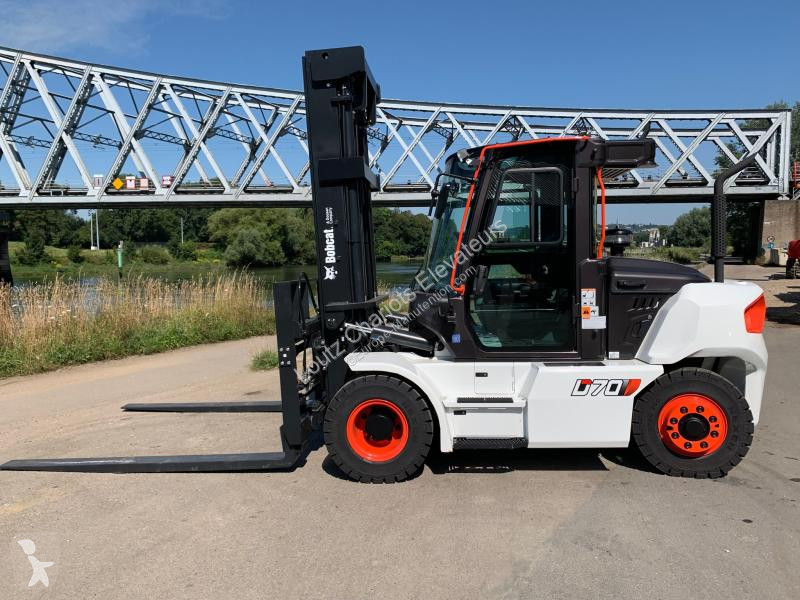 Chariot élévateur Bobcat D70S-9