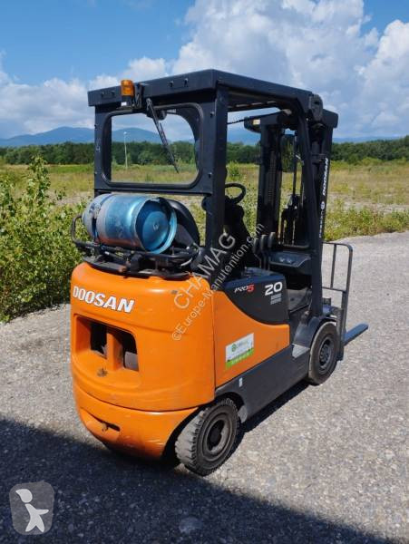 Teleskopický manipulátor Doosan Chariot...