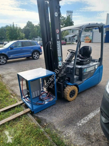 Chariot élévateur électrique Toyota