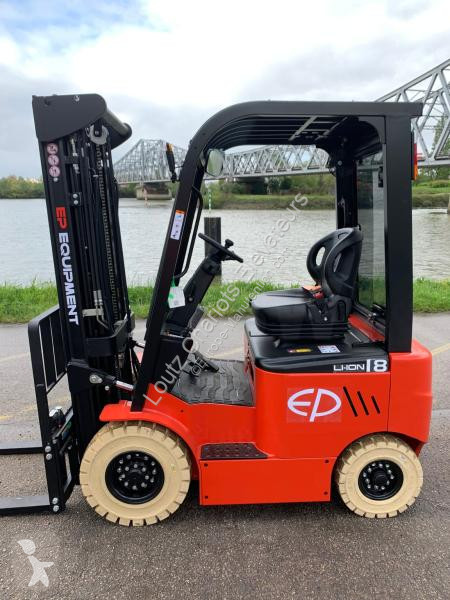 Chariot élévateur EFL181