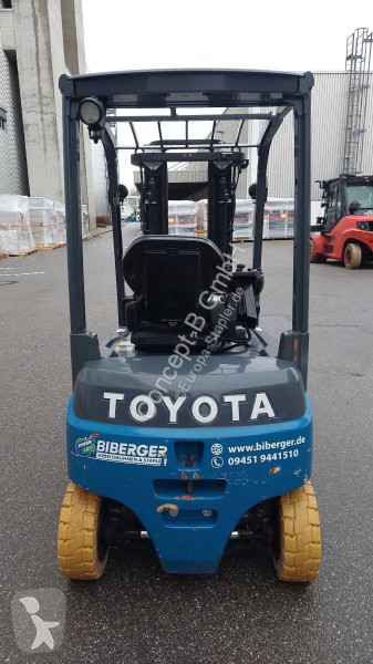 Chariot élévateur électrique Toyota