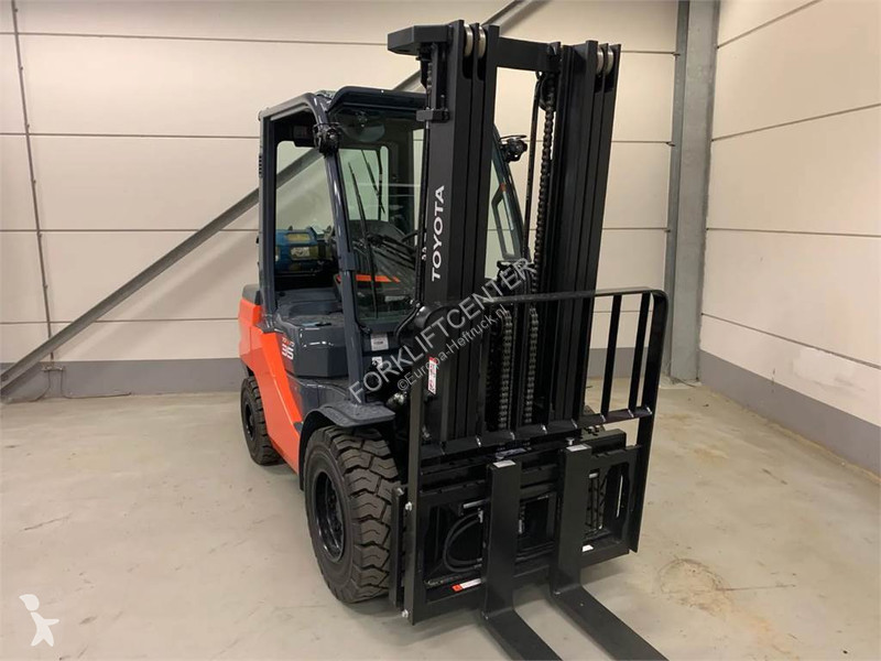 Heftruck Toyota 02-8FGJF35