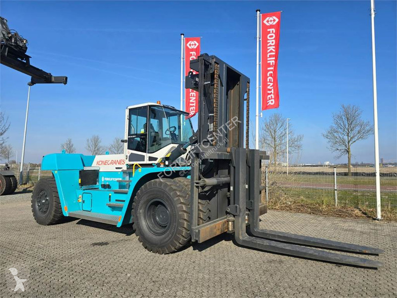 Teleskopický manipulátor Konecranes SMV 33-1200C