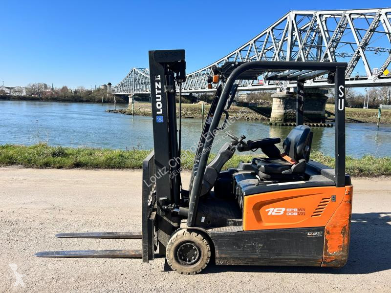 Teleskopický manipulátor Doosan B18T-7