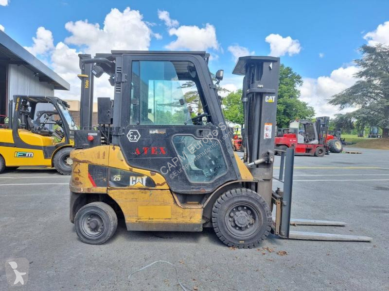 Heftruck Caterpillar DP25NT