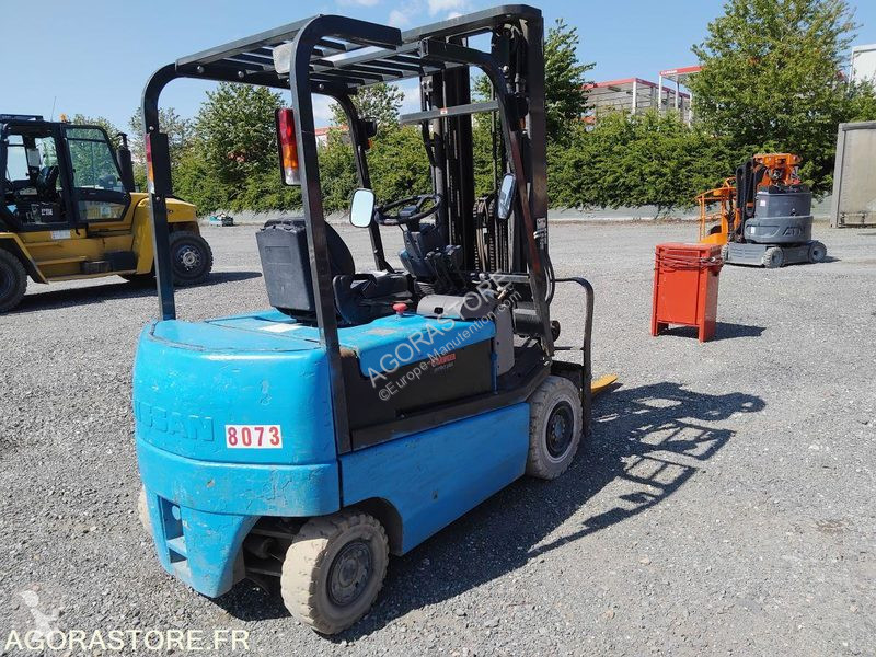 Кар Nissan QO2L25