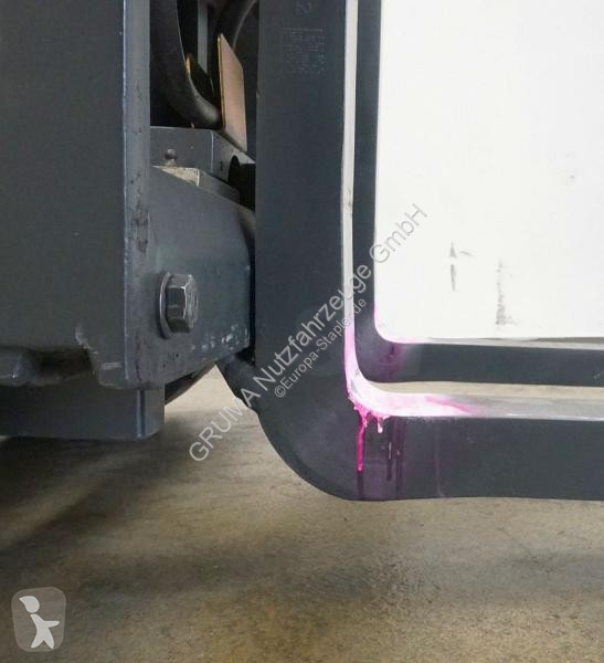Teleskopický manipulátor Linde E 25 L 387