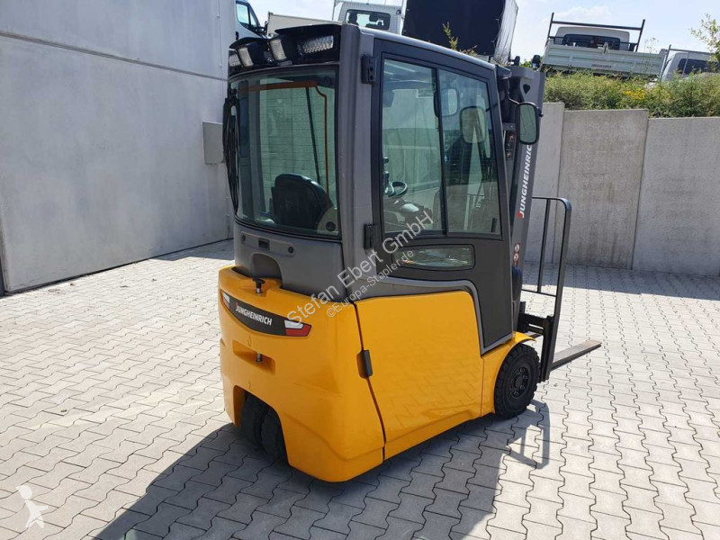 Stivuitor Jungheinrich EFG 215 / Triplex:...