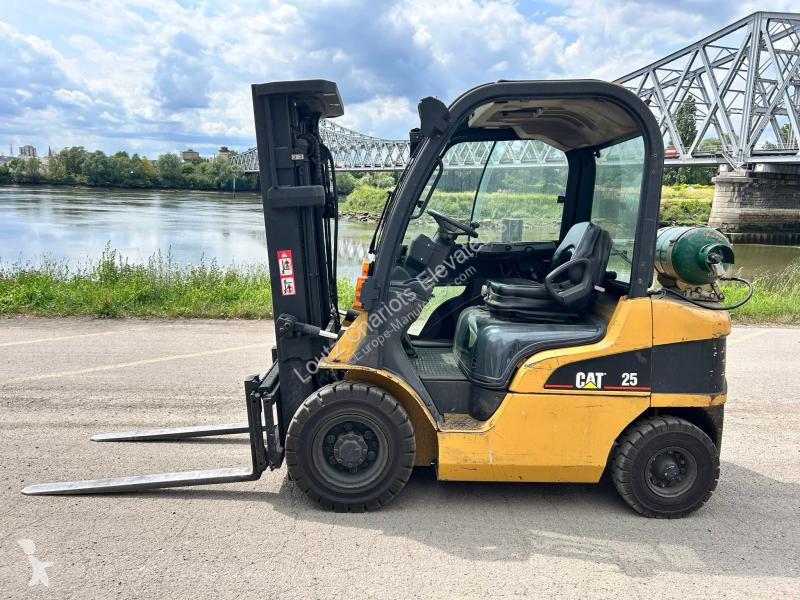 Carretilla elevadora Caterpillar GP25N