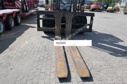 Naftový vozík Kalmar