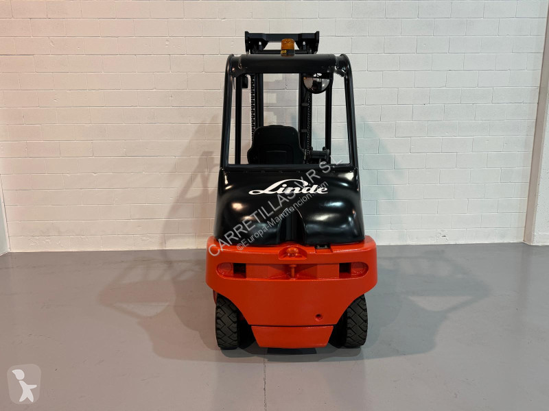 Chariot élévateur Linde E30-02
