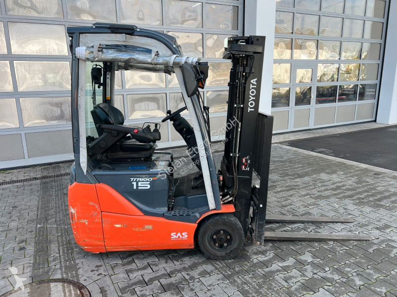 رافعة شوكية Toyota 8FBET15 / Triplex: 4.30m /...