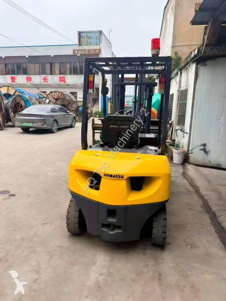 رافعة شوكية Komatsu Chariot élévateur Komatsu FD30