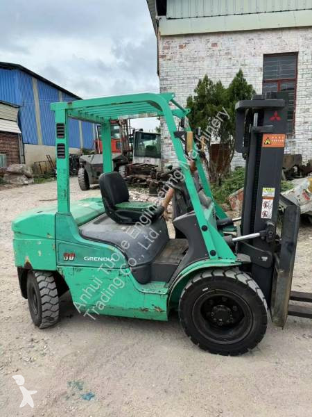 رافعة شوكية Mitsubishi 3-Ton