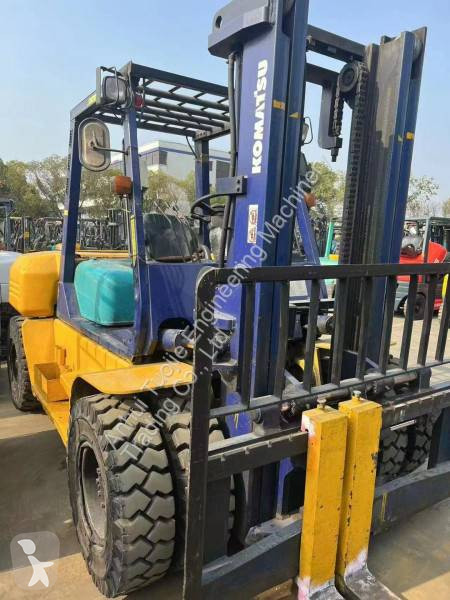Teleskopický manipulátor Komatsu 6 Ton