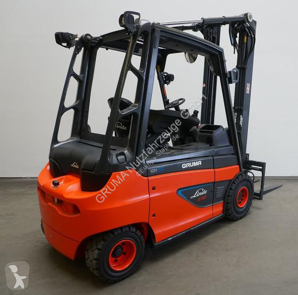 Teleskopický manipulátor Linde  E 30 ION 387