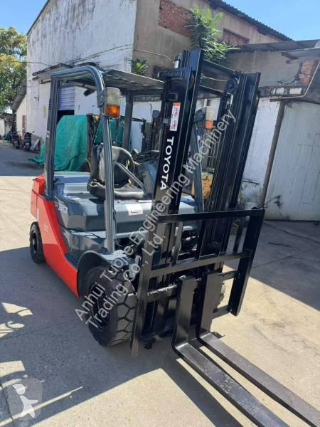 رافعة شوكية Toyota 3-Ton