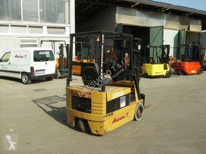 رافعة شوكية Caterpillar EP15T