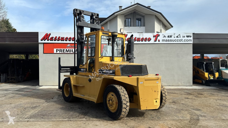 رافعة شوكية Caterpillar V225C