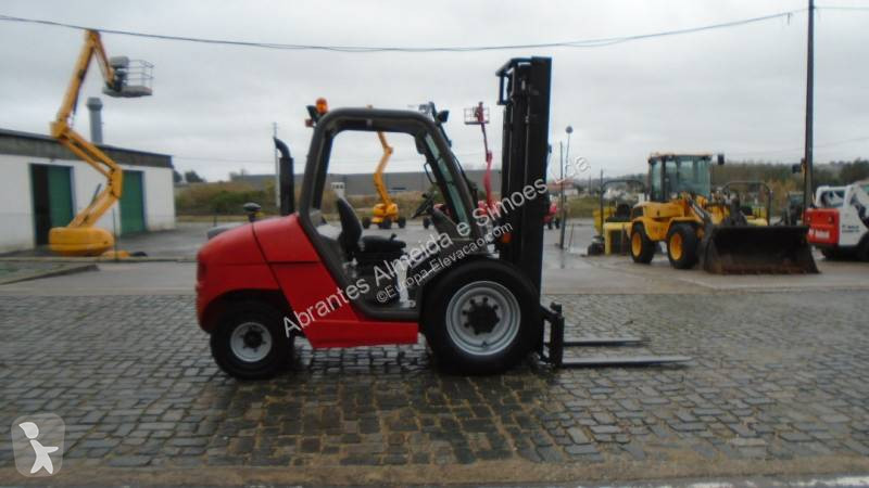 رافعة شوكية Manitou MSI 25