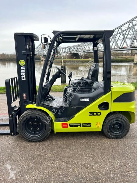 Кар Clark  S30D