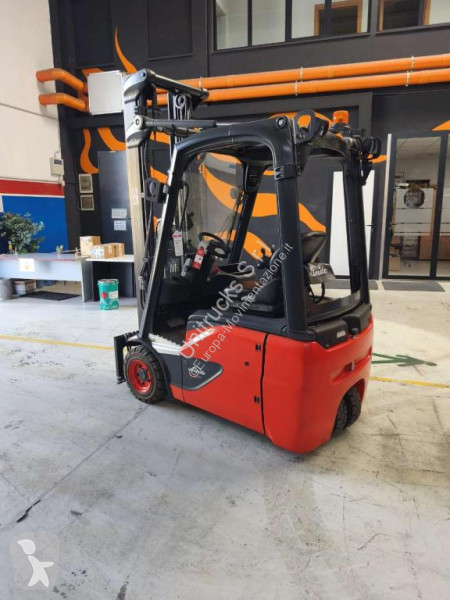 رافعة شوكية Linde