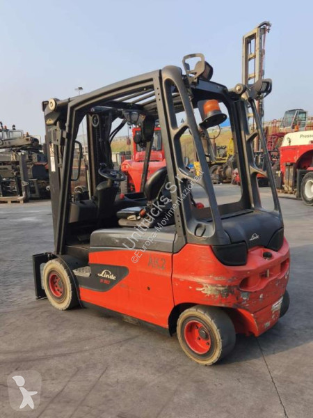 Vysokozdvižný vozík Linde E30L-01