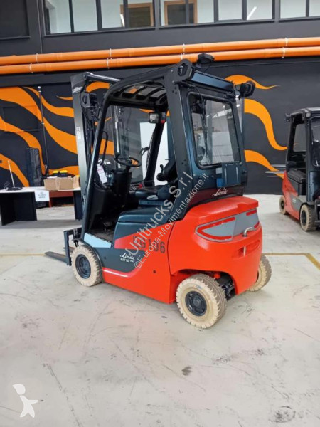 رافعة شوكية Linde EG16P02