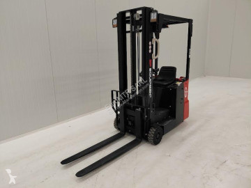 Chariot élévateur électrique EP
