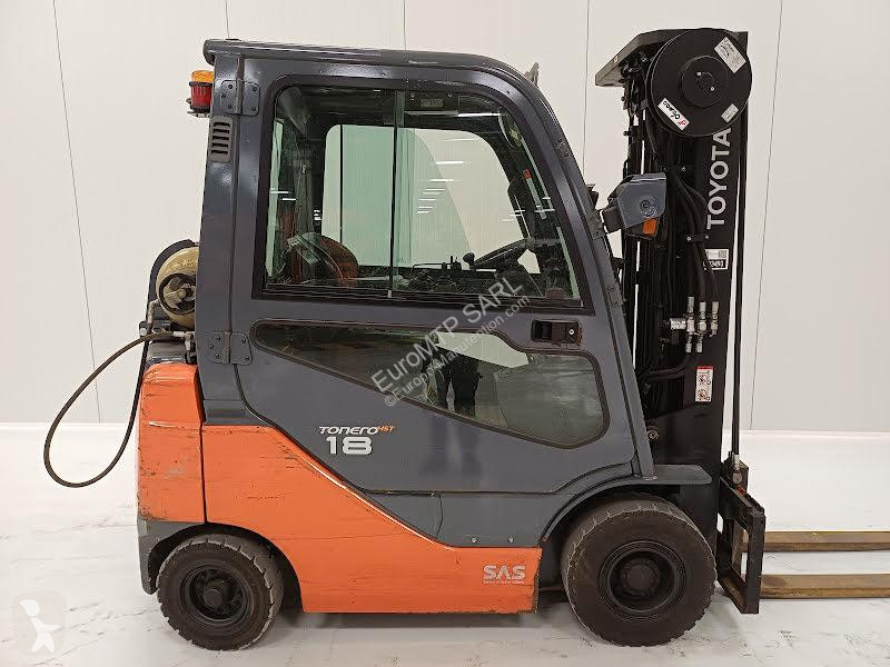 رافعة شوكية Toyota  06-8FG18F