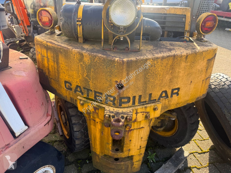 رافعة شوكية Caterpillar DP30