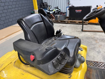 رافعة شوكية كهربائية Hyster