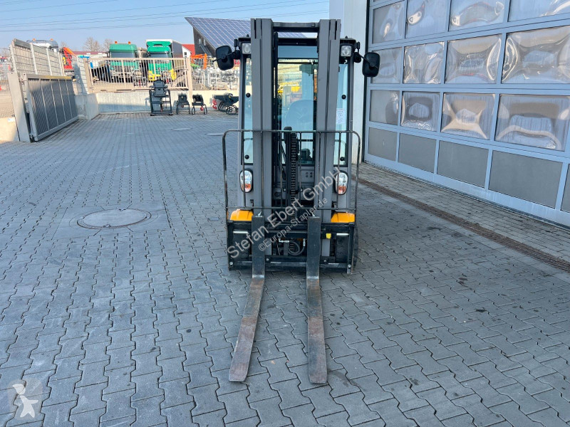 رافعة شوكية Jungheinrich EFG 218 / Triplex...
