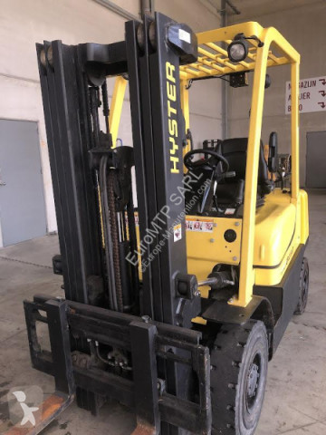 رافعة شوكية غازية Hyster